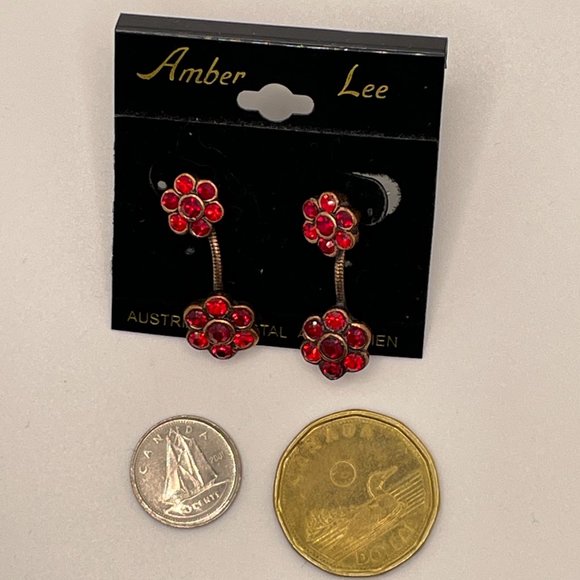 Red Gemstone Flower Earrings for pierced ears - Really cute - Picture 5 of 9